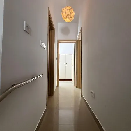 Maltese Charm Near Valletta 아파트 슬리에마